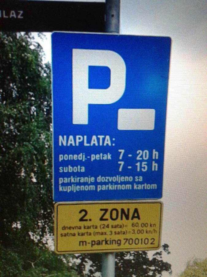 Apartman Kris Zagabria Esterno foto